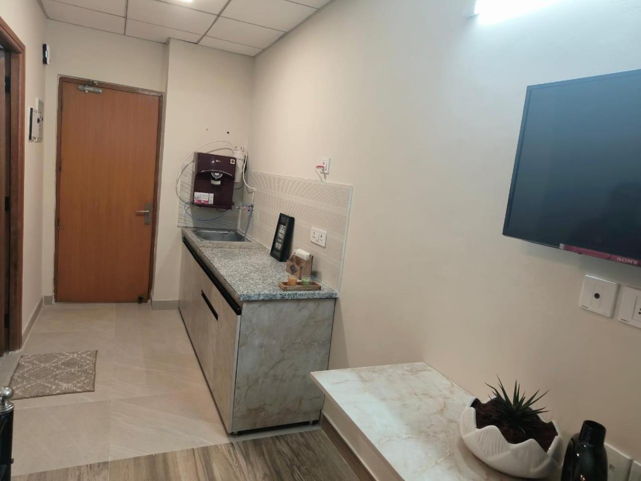 Risal Home Stays نويدا الكبرى المظهر الخارجي الصورة