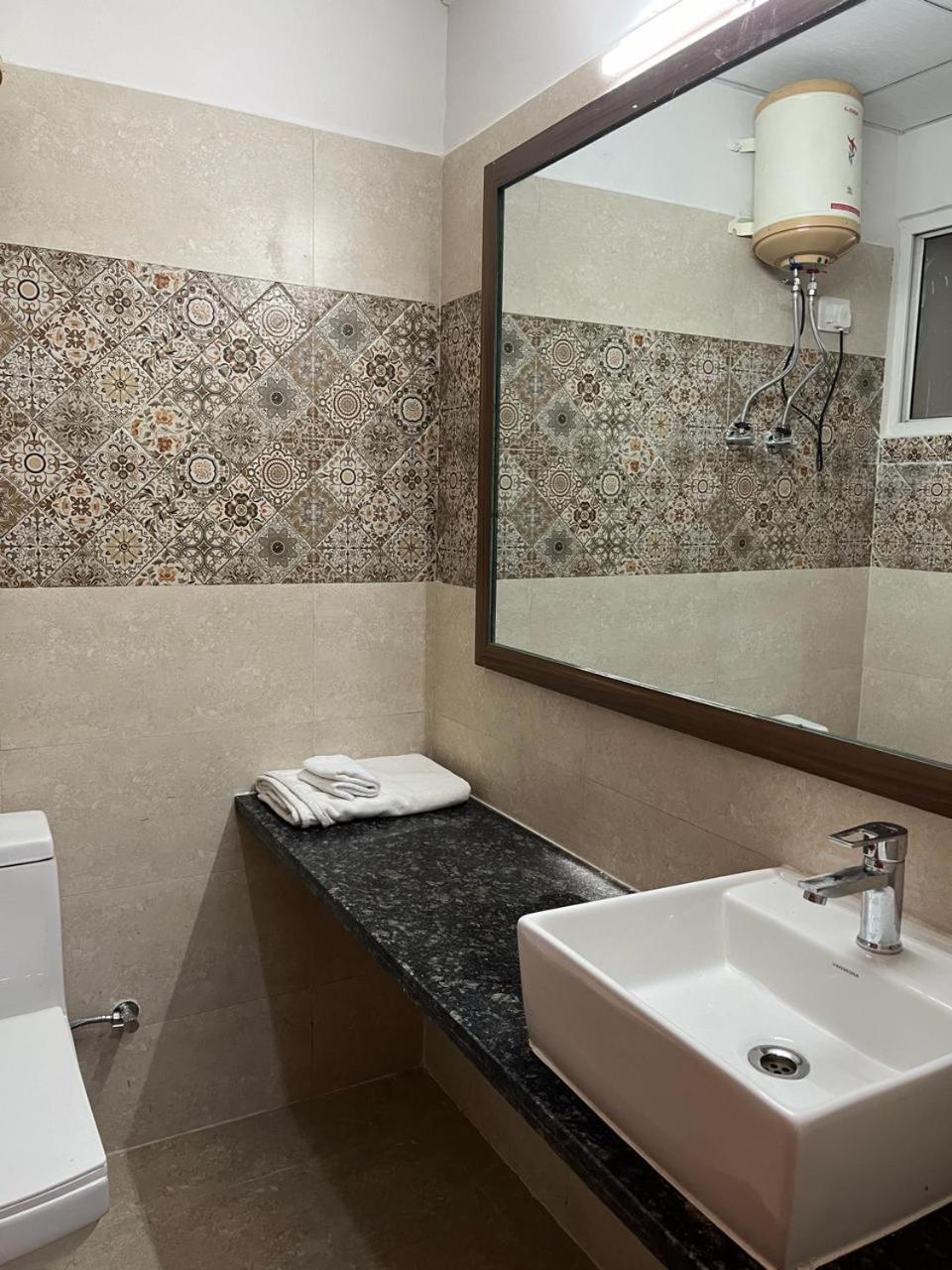 Risal Home Stays نويدا الكبرى المظهر الخارجي الصورة